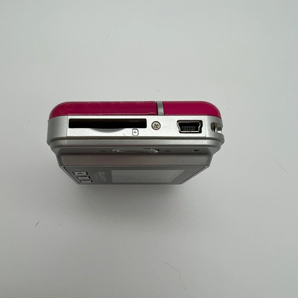 Hello Kitty Digital‎ Camera Pink Silver Kids Fun Photo Toy 2012